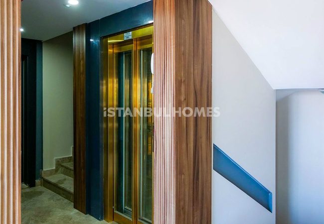 Spacious Sea View Real Estate in Buyukcekmece, Istanbul 10