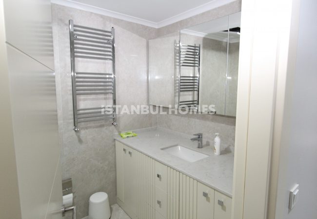 Luxury Istanbul Flats with Bosphorus View in Uskudar 25