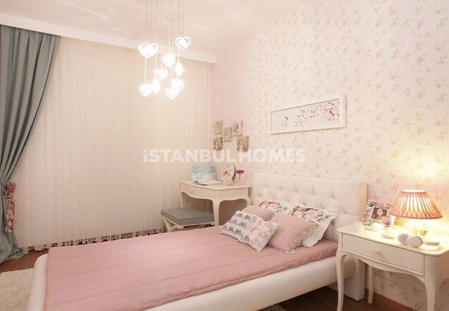 Luxurious Apartments in Istanbul Bahcesehir with Lake View 32