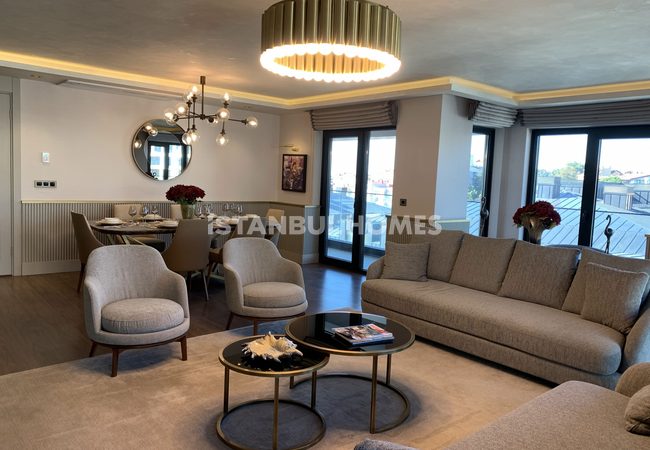 Appartements Uskudar Près Du Bosphore Et De La Tour De Léandre
