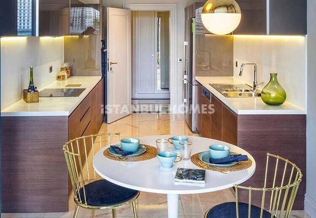 آپارتمانهای با کیفیت بالا با محوطه گسترده باغ در اسنیورت 18