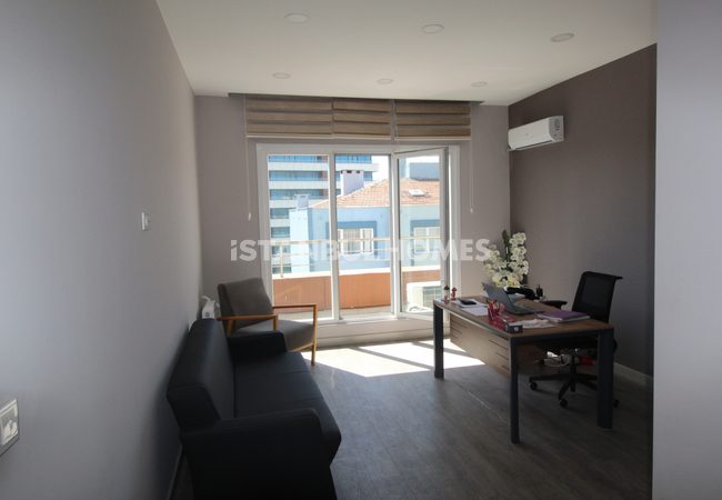 Immobilier Commercial À Istanbul À Côté De L'autoroute E-5 14