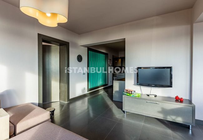 Uniquely Priced Ready to Move Apartment in Besiktas Ortakoy 6