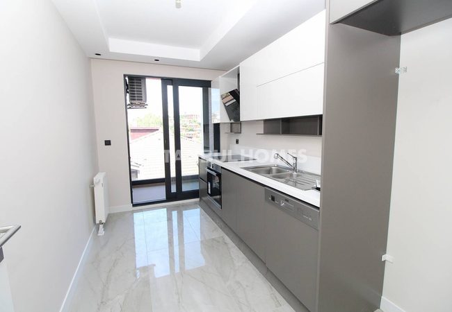 Appartements Privilégiés En Complexe Avec Piscine À Istanbul 19