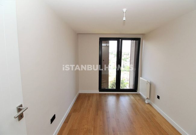 Appartements Privilégiés En Complexe Avec Piscine À Istanbul 24