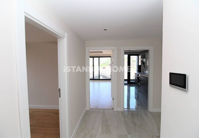 Appartements Privilégiés En Complexe Avec Piscine À Istanbul 28