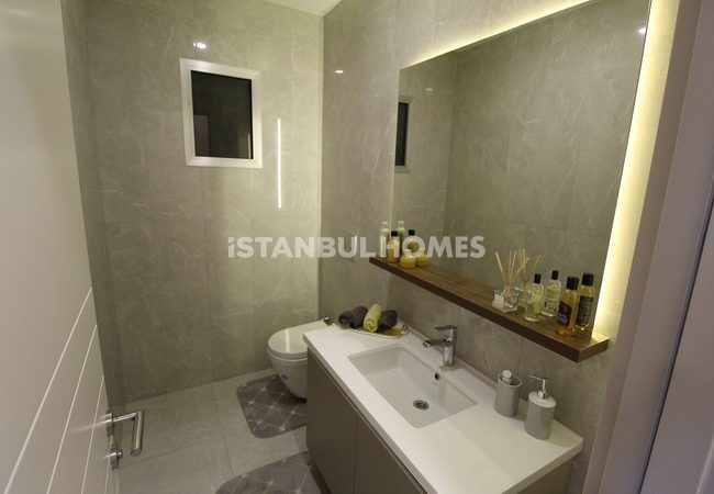 Büyükçekmece Apartments Within Walking Distance of the Sea 16