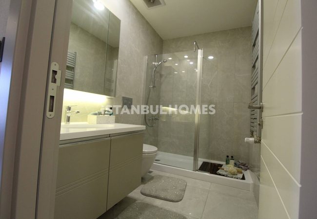 Büyükçekmece Apartments Within Walking Distance of the Sea 17