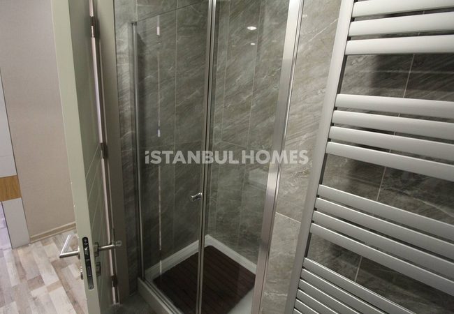 Büyükçekmece Apartments Within Walking Distance of the Sea 24