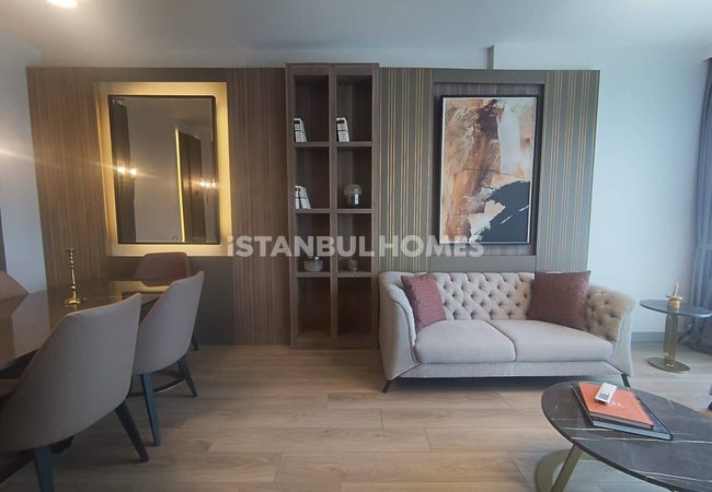 Apartments in a Complex with Swimming Pool in Istanbul 9