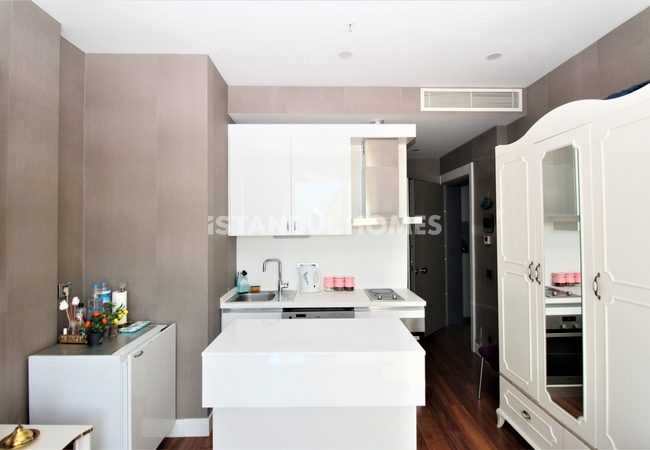 Sea View Studio Apartment in the Most Arty Complex Project 12