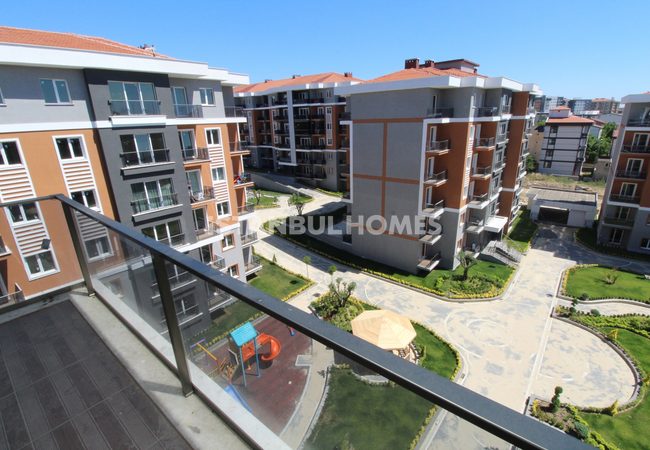 Immobilien In Einer Anlage Mit Pools In Istanbul Silivri 26