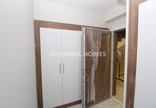 Immobilien In Einer Anlage Mit Pools In Istanbul Silivri 20