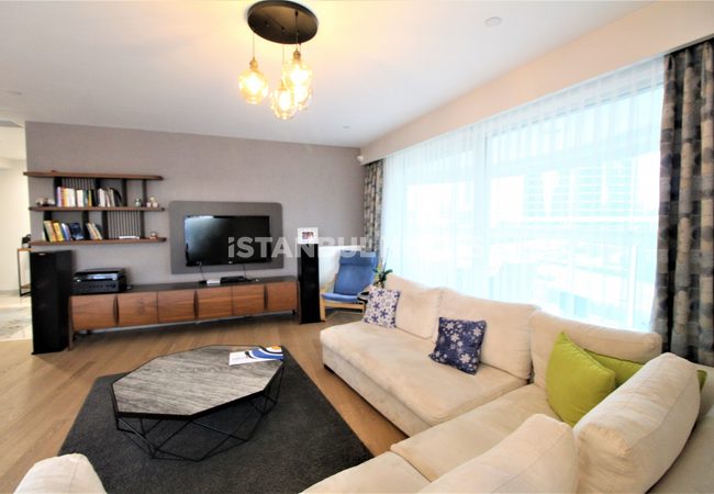 Apartment in a Complex with Rich Facilities in ümraniye 15