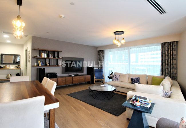 Apartment in a Complex with Rich Facilities in ümraniye 16