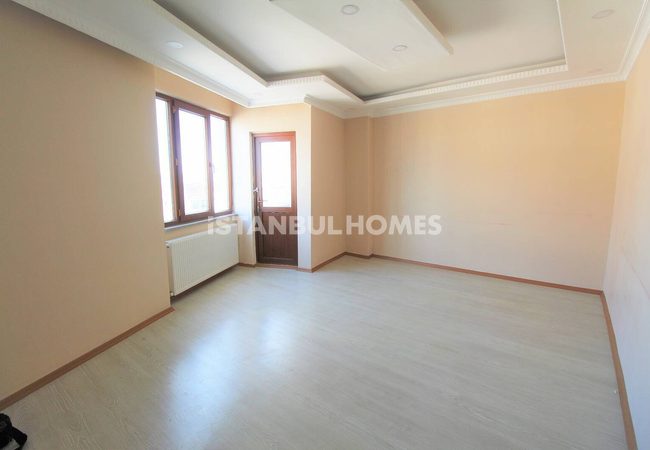 Appartement Duplex Près De Nouvelle Ligne De Métro À Arnavutkoy 3