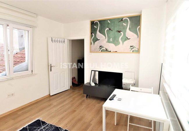 Centrally Located One-bedroom Apartment for Sale in Uskudar 5