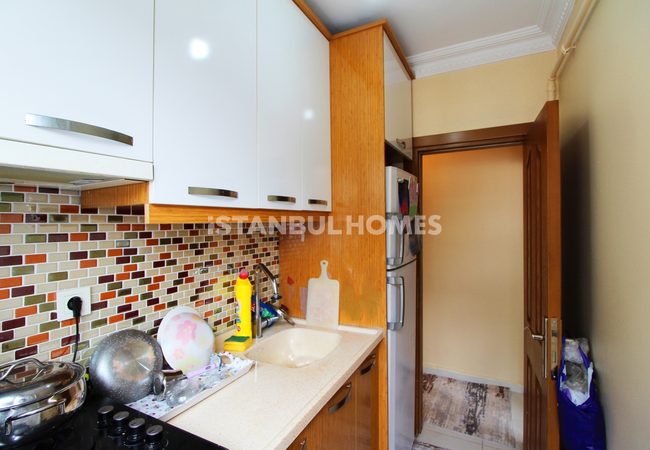 Centrally Located One-bedroom Apartment for Sale in Uskudar 6
