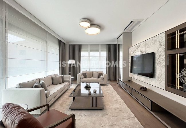 Spacious Real Estate with Forest View in Kağıthane Istanbul 7