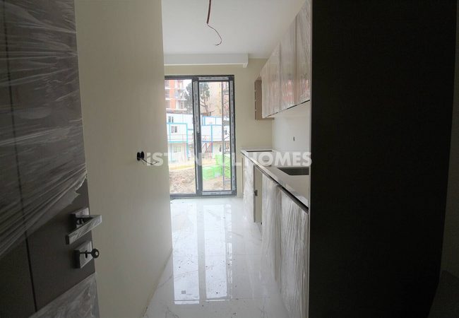 Real Estate with Bosphorus Views in a Secure Complex in Uskudar 15