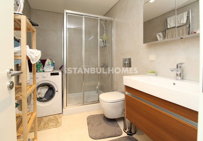 İstanbul Zeytinburnu'nda Prestijli Sitede Kullanışlı Daire 21