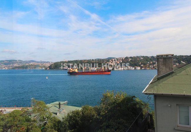 Bosphorus View Apartments in Building in Istanbul Sariyer 41