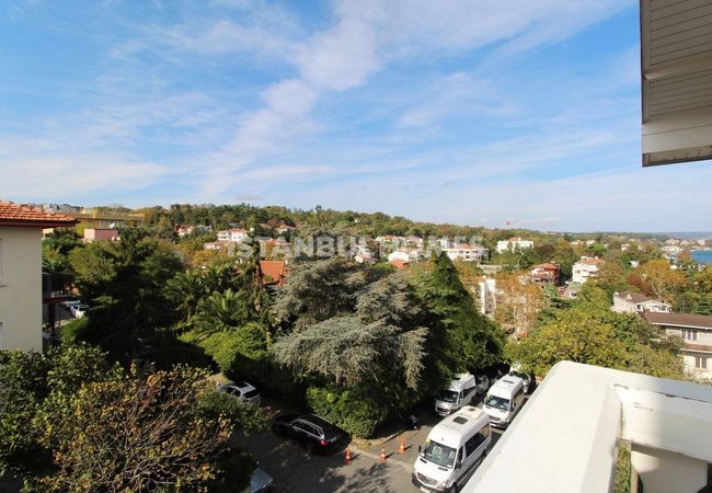 Bosphorus View Apartments in Building in Istanbul Sariyer 43