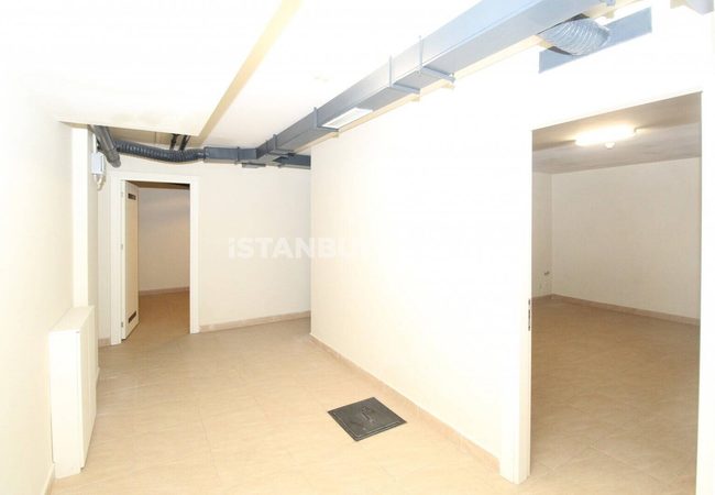 Bosphorus View Apartments in Building in Istanbul Sariyer 56