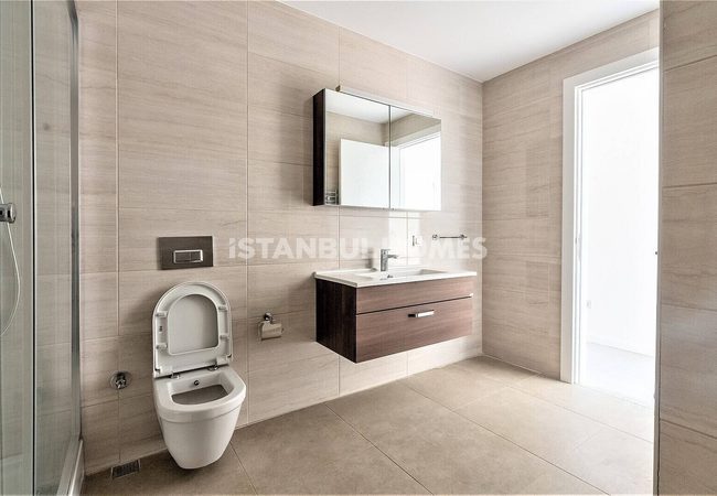 Immobiliers Résidentiels Avec Terrasse Et Balcon À Istanbul 22