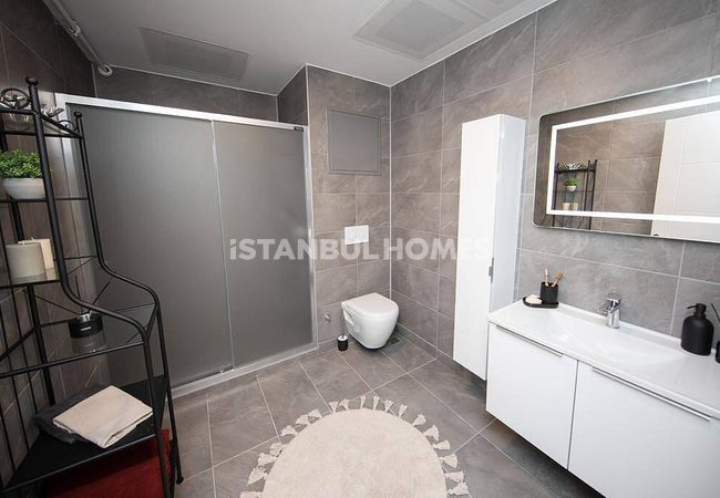 Flats with En-suite Bathroom and Balcony in Avcilar Istanbul 4