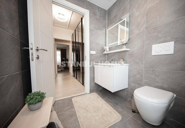 Flats with En-suite Bathroom and Balcony in Avcilar Istanbul 10