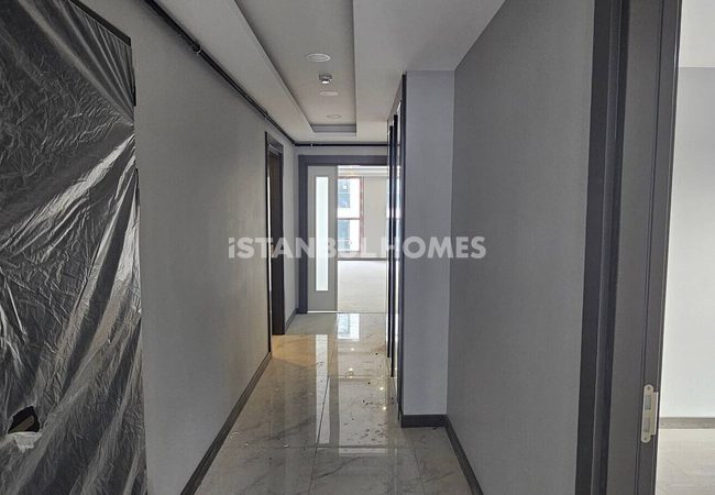 Real Estate in Equipped Complex in Uskudar Istanbul 17
