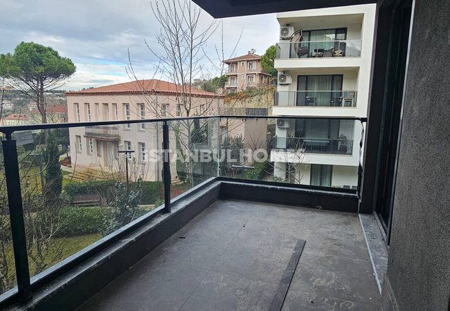 Real Estate in Equipped Complex in Uskudar Istanbul 20