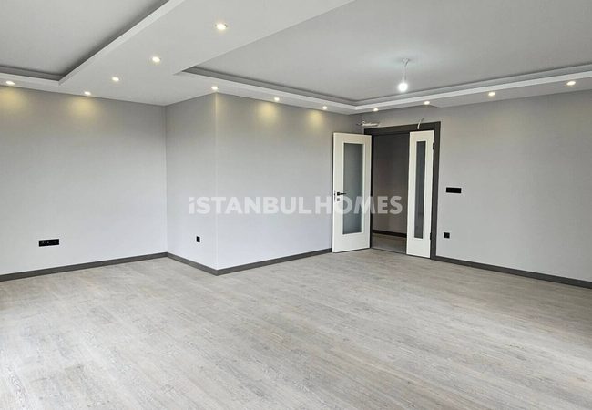 Real Estate in Equipped Complex in Uskudar Istanbul 5