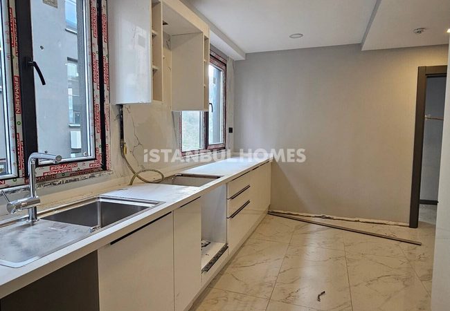 Real Estate in Equipped Complex in Uskudar Istanbul 10