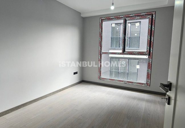 Real Estate in Equipped Complex in Uskudar Istanbul 13