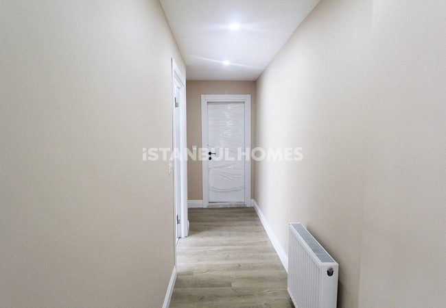 Well-located 1+1 Flat Close to Bazaar in Eyüpsultan Istanbul 6