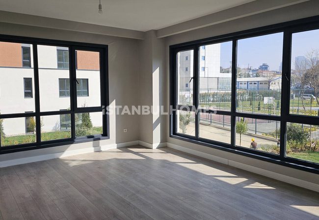 Wohnungen In Einem Sicheren Pool Komplex In Kartal Istanbul 8