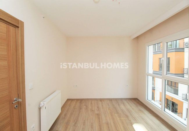 1-bedroom Flat in a Complex Near the Metrobus Stop in Kagithane 8