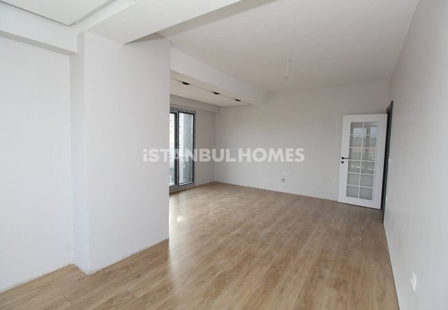 İstanbul Eyüpsultan’da Havuzlu Sitede Modern Daireler 9