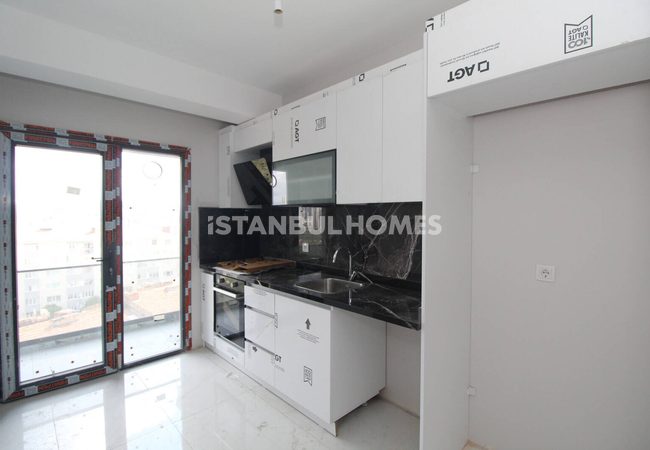 İstanbul Eyüpsultan’da Havuzlu Sitede Modern Daireler 10