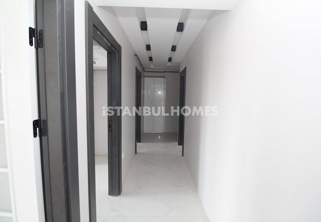 İstanbul Eyüpsultan’da Havuzlu Sitede Modern Daireler 17