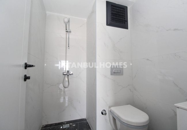 İstanbul Eyüpsultan’da Havuzlu Sitede Modern Daireler 19