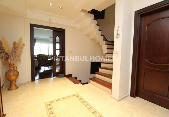 Villa Mit Waldblick In Einem Luxuskomplex In Zekeriyakoy, Istanbul 12