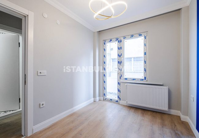 Key-ready Whole Building in Fatih 100 M From Arterial Road 5