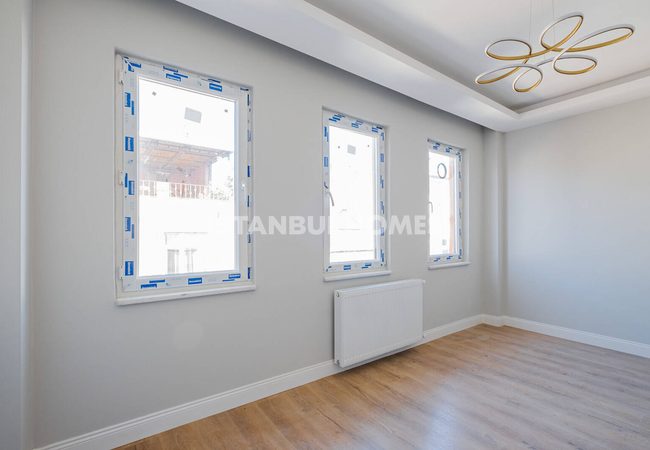 Key-ready Whole Building in Fatih 100 M From Arterial Road 12