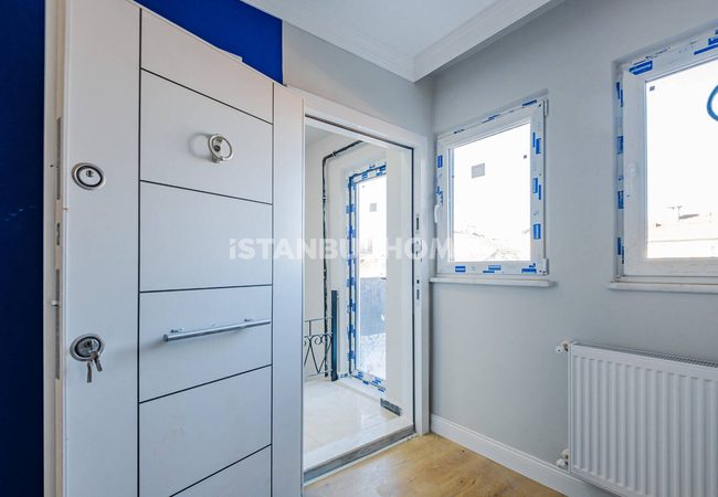 Key-ready Whole Building in Fatih 100 M From Arterial Road 14