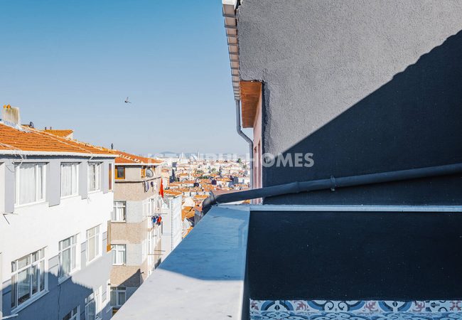 Key-ready Whole Building in Fatih 100 M From Arterial Road 17