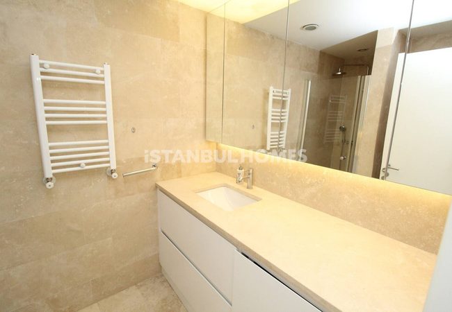Propriété Sur La Route De Basin Ekspres À Bagcilar Istanbul 19