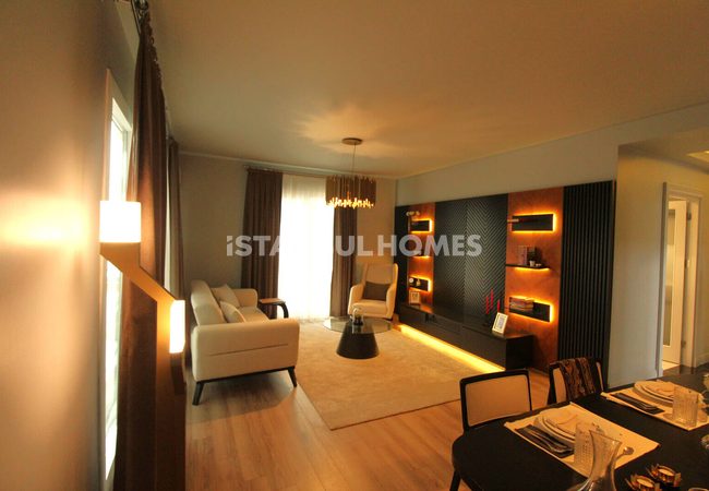 Immobilien Mit Seeblick In Der Nähe Der Hauptstraße In Istanbul 8
